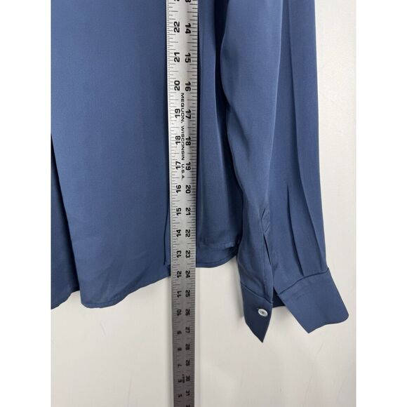 Vince Silk Crepe Hidden Buttons Minimalist Blouse Sz 8 Career Blue Office - Picture 4 of 6